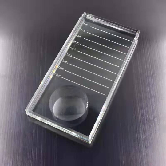 Üveg műszempilla tartó